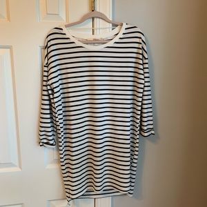 Black & white striped quarter length tshirt dress